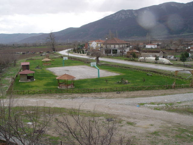 Κατασκευή πάρκου 2004